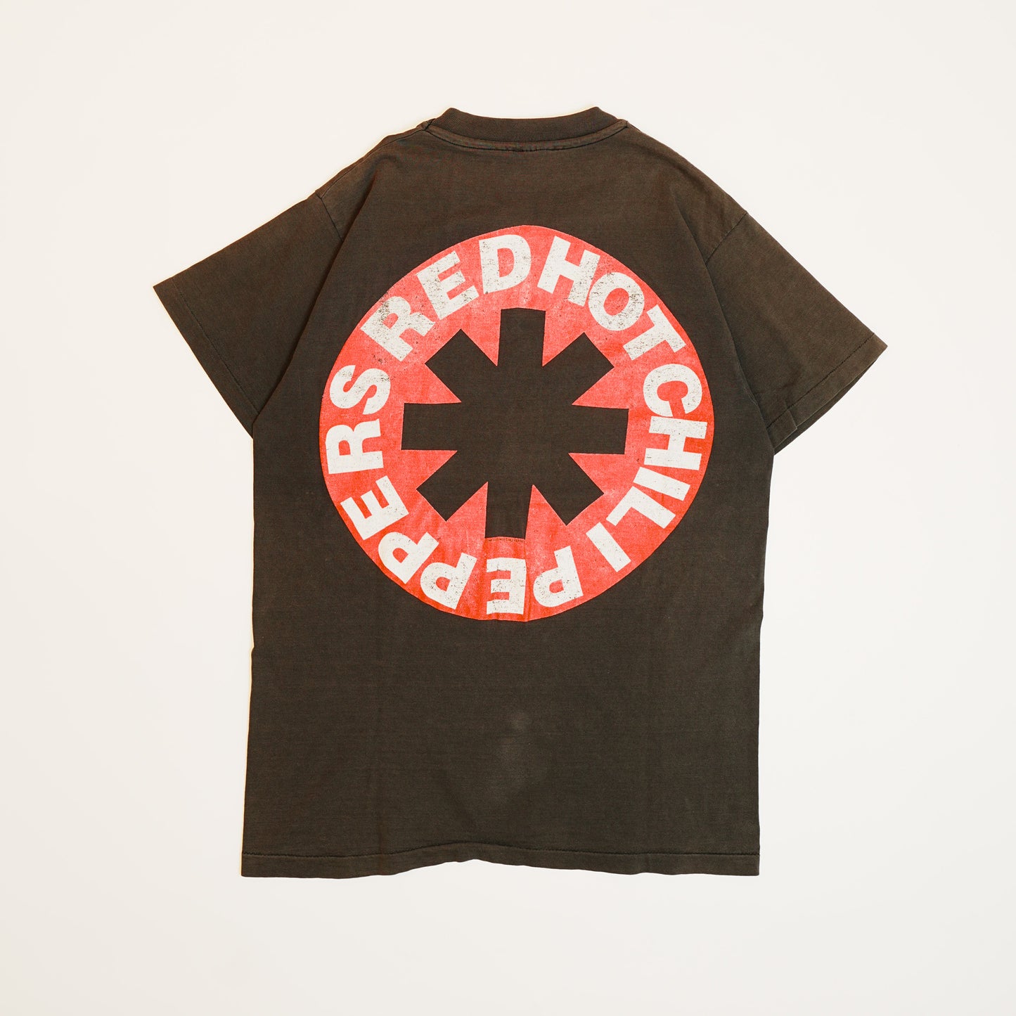 RED HOT CHILI PEPPERS 1990 PICASSO GIANT TUG CUT (b_0603)