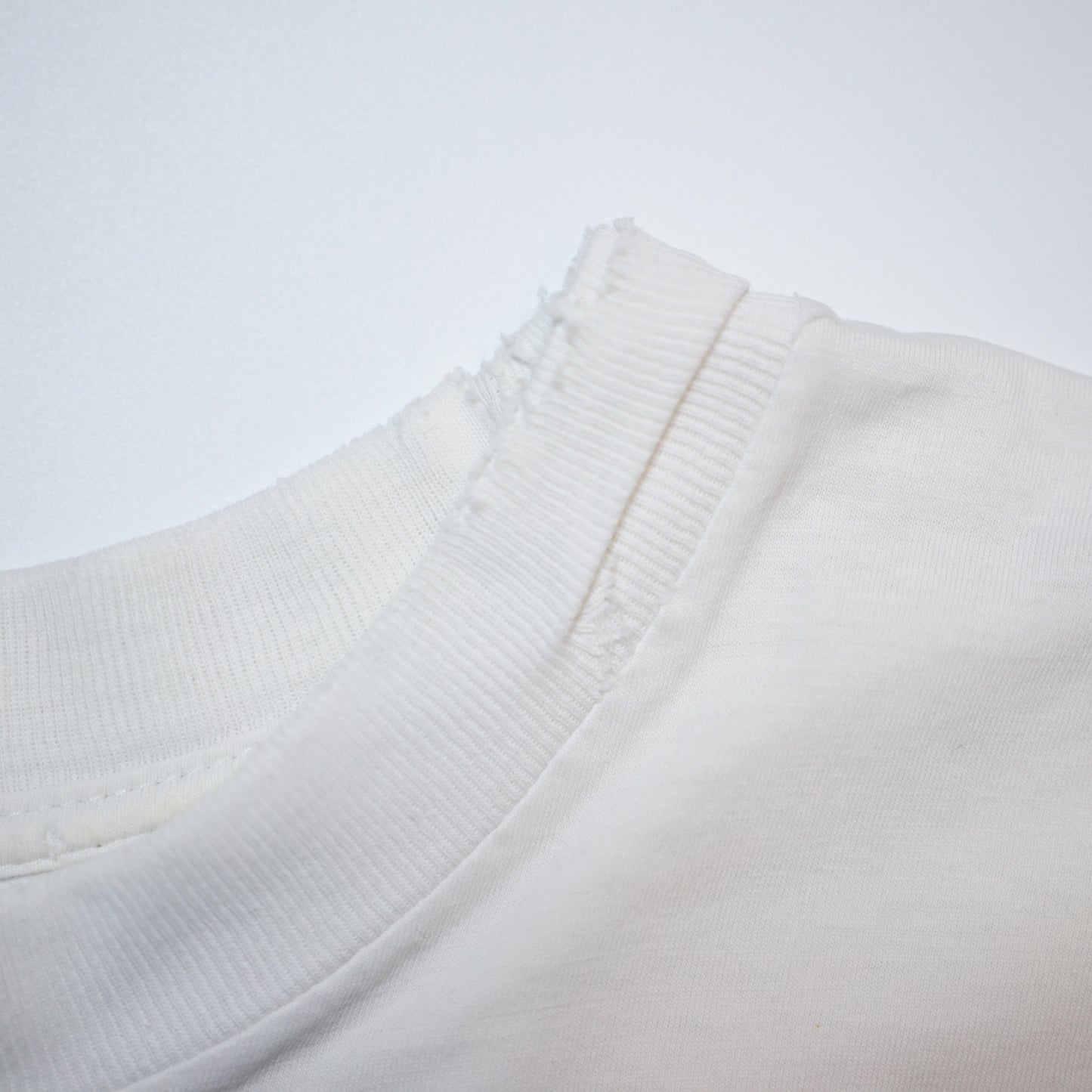 NIRVANA KURT COBAIN MEMORIAL WHITE EURO FITS EURO XL DAMAGE(b_1231)