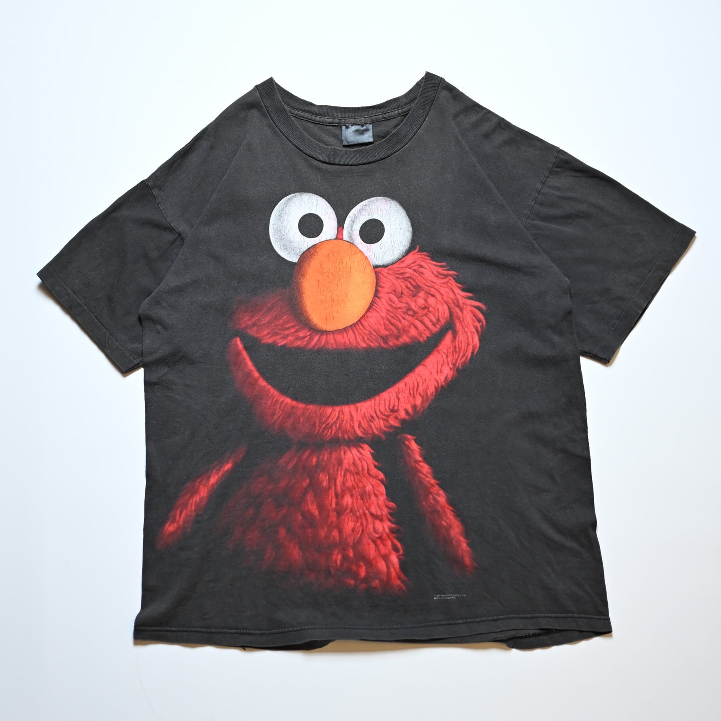 SESAME STREET ELMO DARK BIG PRINT CHANGES LARGE (b_1042)