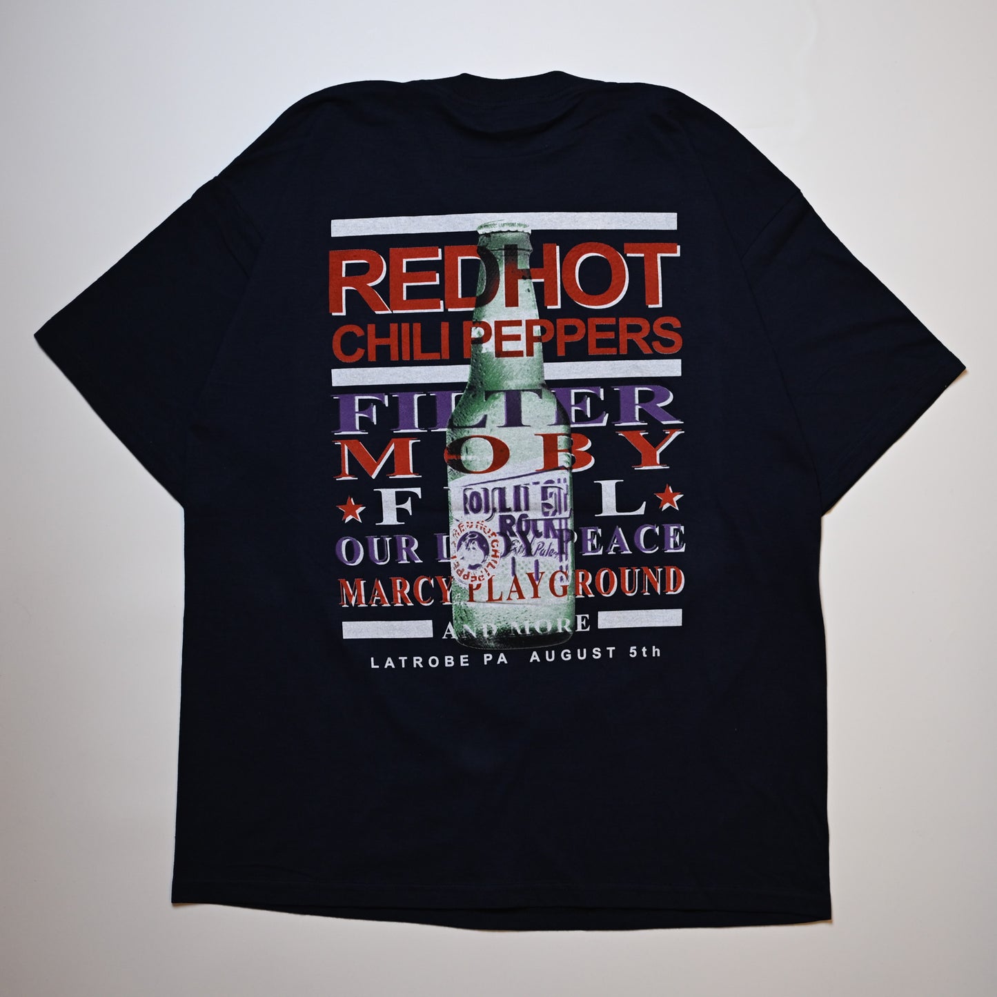 RED HOT CHILI PEPPERS ROLLING ROCK TOWN FAIR NAVY GILDAN XL  (b_1047)