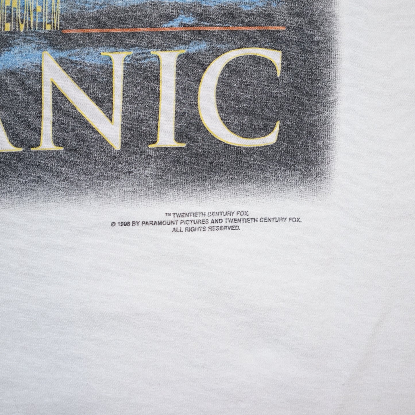 TITANIC 1998 MOVIE PROMO WHITE U.S. T'S XL (e_1001)