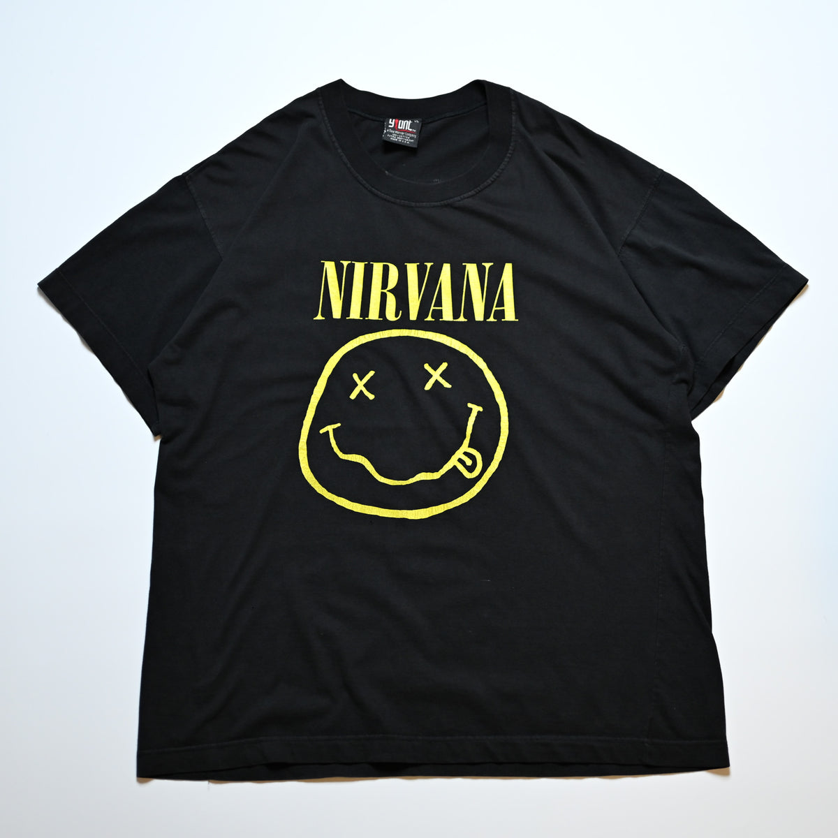 NIRVANA SMILE GIANT XL g 1011 VINTAGE BROS nirvana-smile-giant-xl-g-1011-vintage-bros