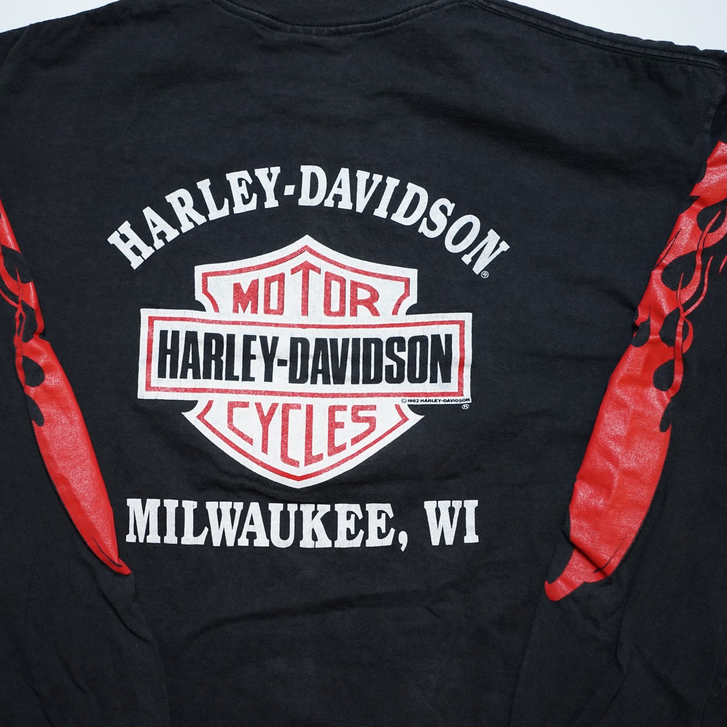 HARLEY DAVIDSON FIRE PATTERN MILWAUKEE,WILS ORIGINAL LARGE (k_1135)