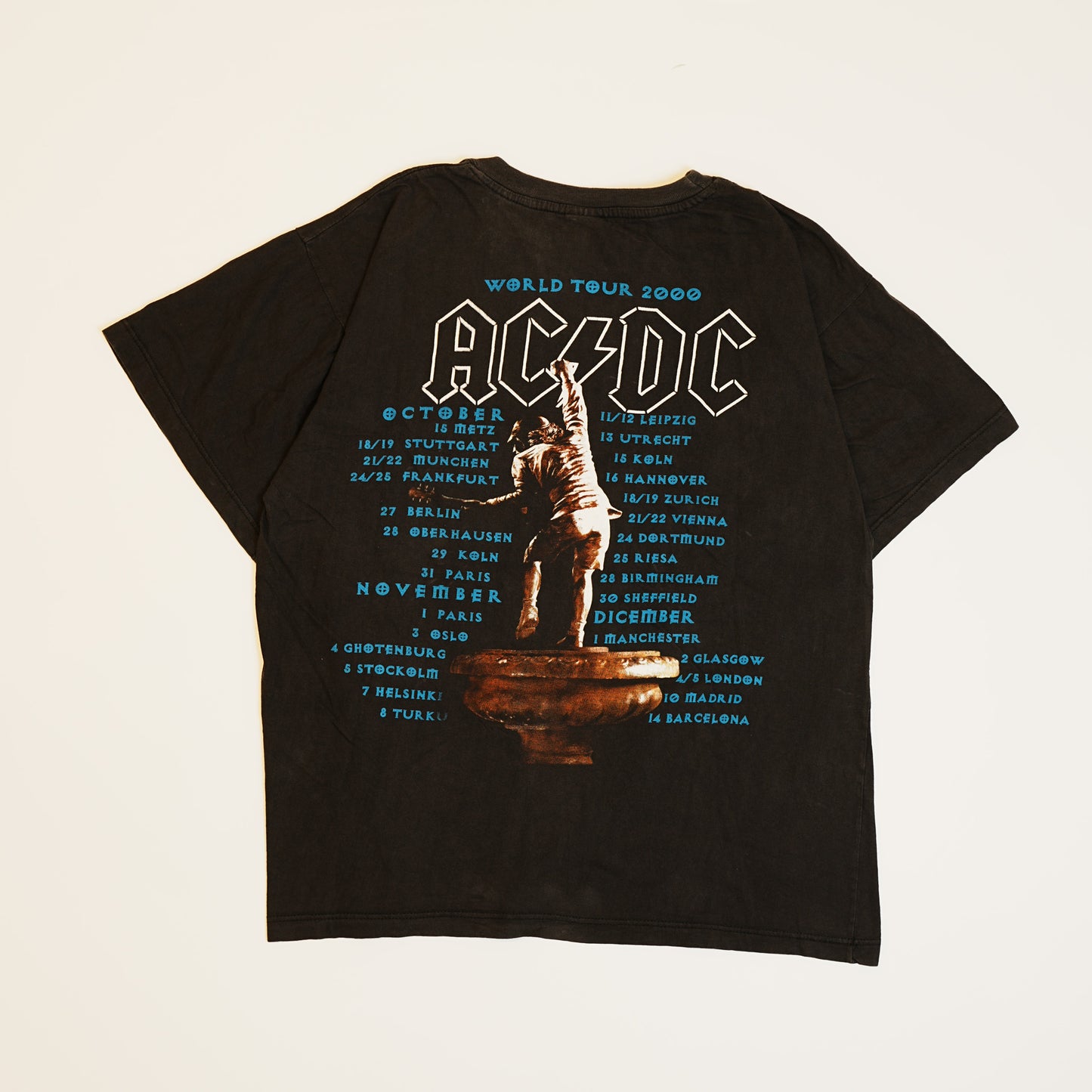 AC/DC 2000 WORLD TOUR BOOTLEG XL (n_0606)