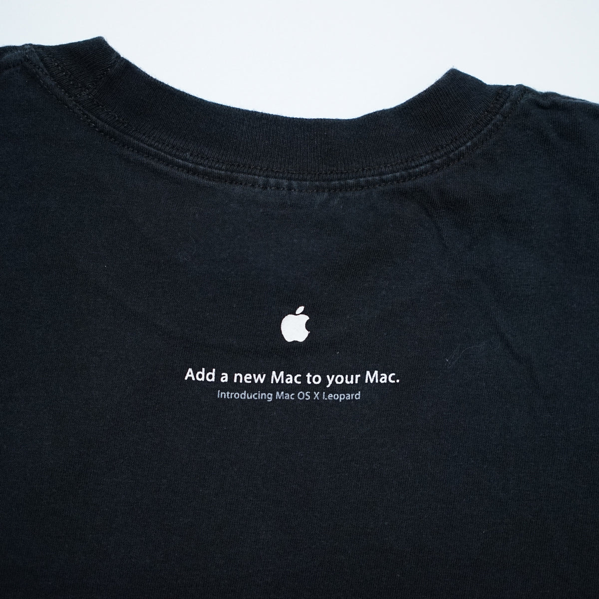 Apple "X" ADD A NEW MAC TO YOUR MAC Y2K HANES BEEFY-T LARGE (n_1104)