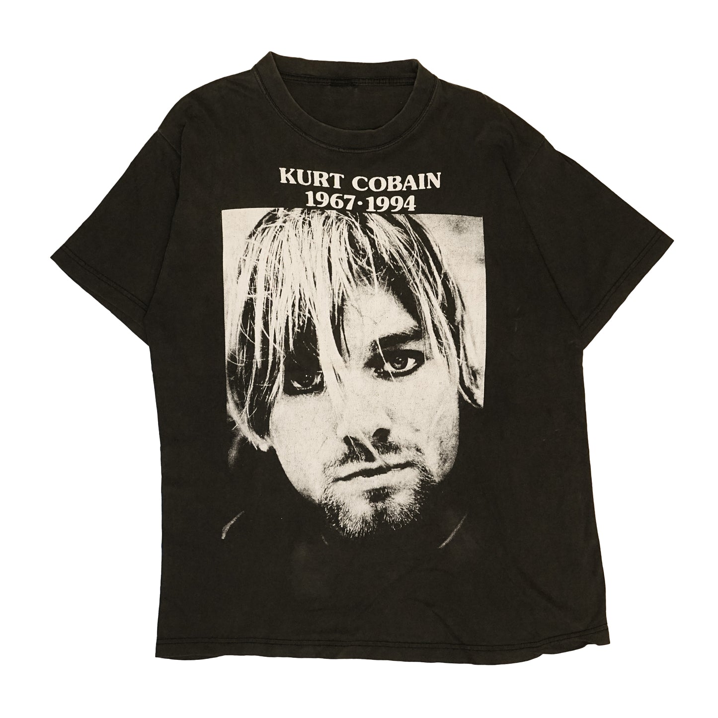 NIRVANA KURT COBAIN MEMORIAL MONOCHROME PORTRAIT BLACK CUTTAG XL相当 (zo_51011)