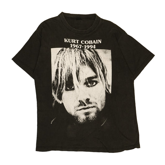 NIRVANA KURT COBAIN MEMORIAL MONOCHROME PORTRAIT BLACK CUTTAG XL相当 (zo_51011)