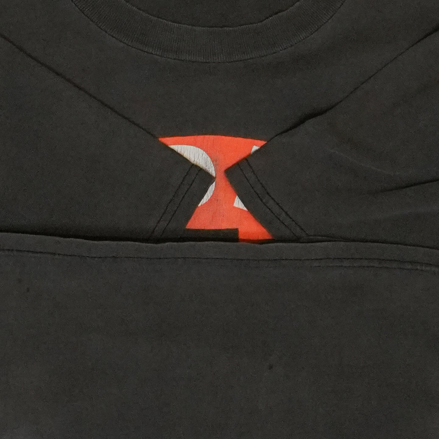 RED HOT CHILI PEPPERS 1997 FRONT CIRCLE LOGO TULTEX LARGE (zo_51013)